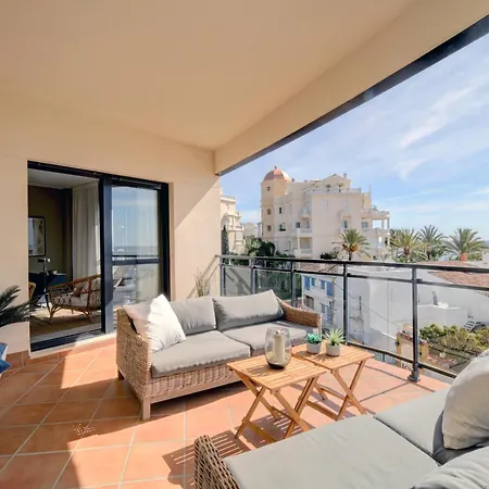 Cosmo 155m2 With A Sea View Апартаменти